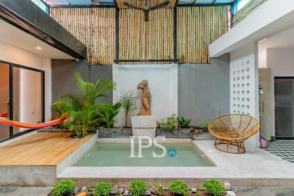 2 Bedroom Townhouse For Rent - Tonle Bassac, Phnom Penh