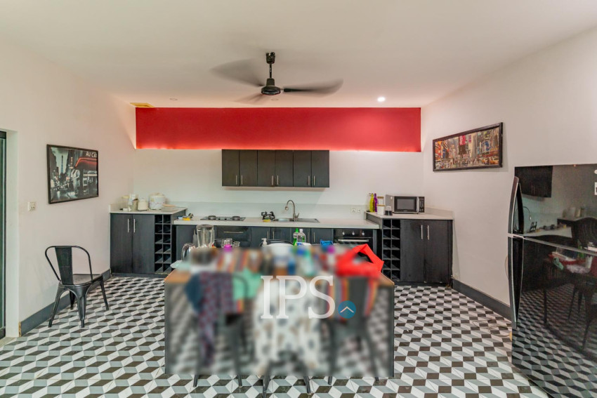 2 Bedroom Townhouse For Rent - Tonle Bassac, Phnom Penh