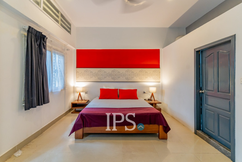 2 Bedroom Townhouse For Rent - Tonle Bassac, Phnom Penh
