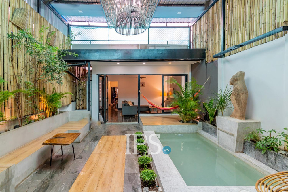 2 Bedroom Townhouse For Rent - Tonle Bassac, Phnom Penh - Image 8