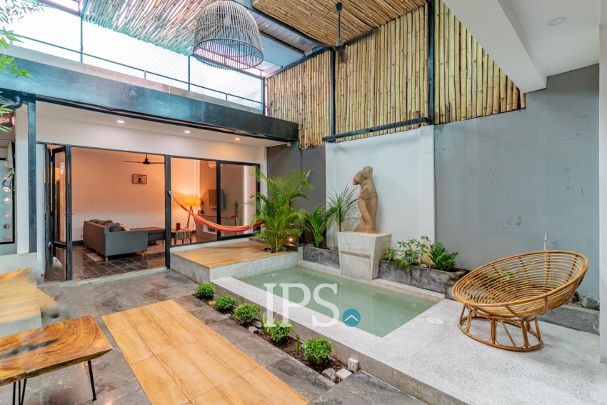 2 Bedroom Townhouse For Rent - Tonle Bassac, Phnom Penh