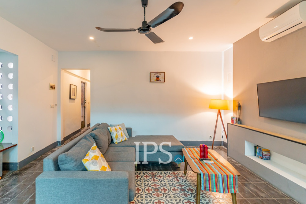 2 Bedroom Townhouse For Rent - Tonle Bassac, Phnom Penh - Image 4