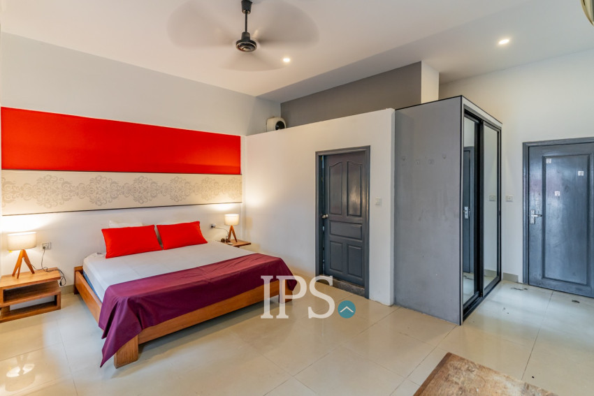 2 Bedroom Townhouse For Rent - Tonle Bassac, Phnom Penh