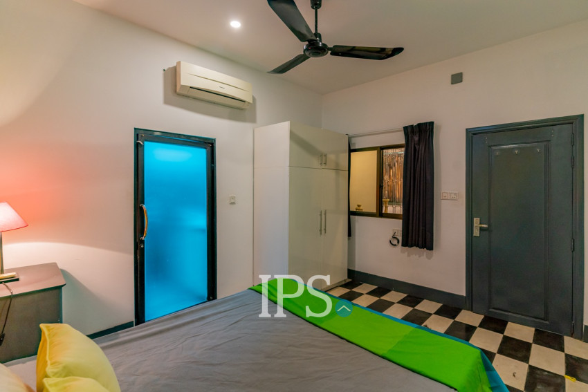 2 Bedroom Townhouse For Rent - Tonle Bassac, Phnom Penh