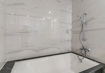 3 Bedroom Serviced Apartment For Rent - One Park, Srah Chork, Phnom Penh thumbnail