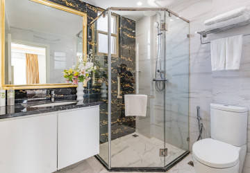 3 Bedroom Serviced Apartment For Rent - One Park, Srah Chork, Phnom Penh thumbnail