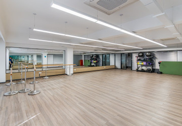 3 Bedroom Serviced Apartment For Rent - One Park, Srah Chork, Phnom Penh thumbnail