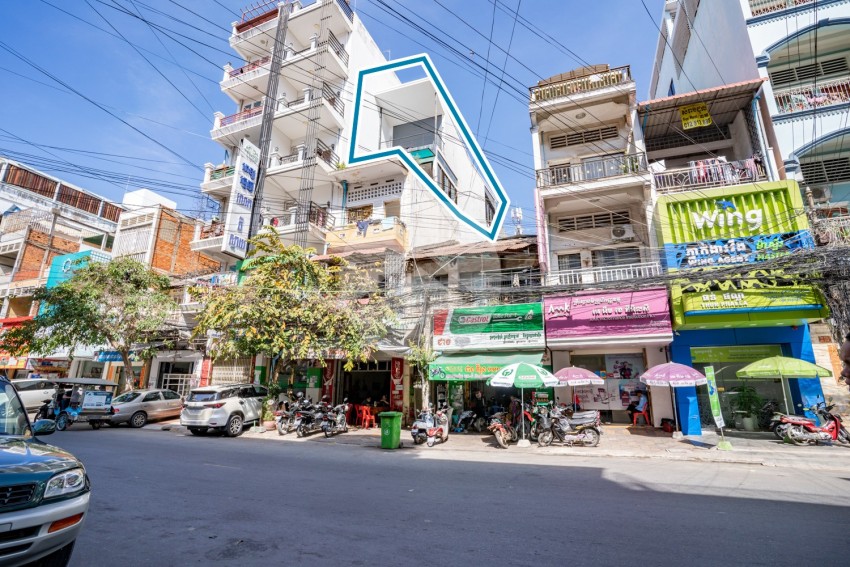 2 Bedroom Renovated Apartment For Rent - Wat Phnom, Phnom Penh