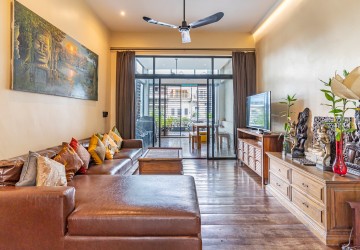 Renovated 2 Bedroom Apartment For Rent - Wat Phnom, Phnom Penh thumbnail