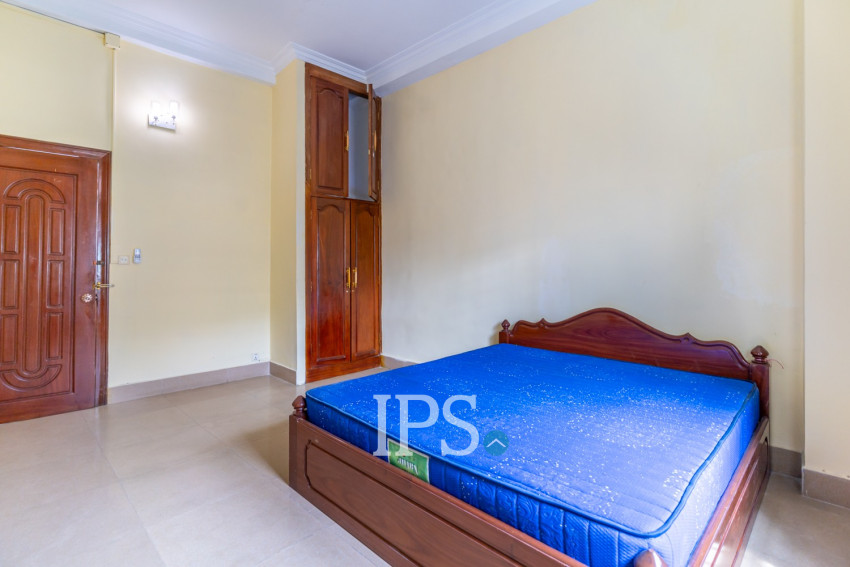 10 Bedroom Commercial Villa For Rent- Daun Penh, Phnom Penh