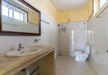 10 Bedroom Commercial Villa For Rent- Daun Penh, Phnom Penh thumbnail