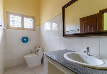 10 Bedroom Commercial Villa For Rent- Daun Penh, Phnom Penh thumbnail