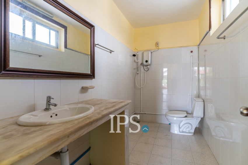 10 Bedroom Commercial Villa For Rent- Daun Penh, Phnom Penh