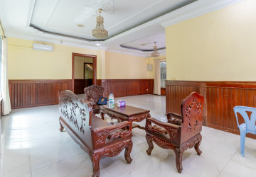 10 Bedroom Commercial Villa For Rent- Daun Penh, Phnom Penh thumbnail