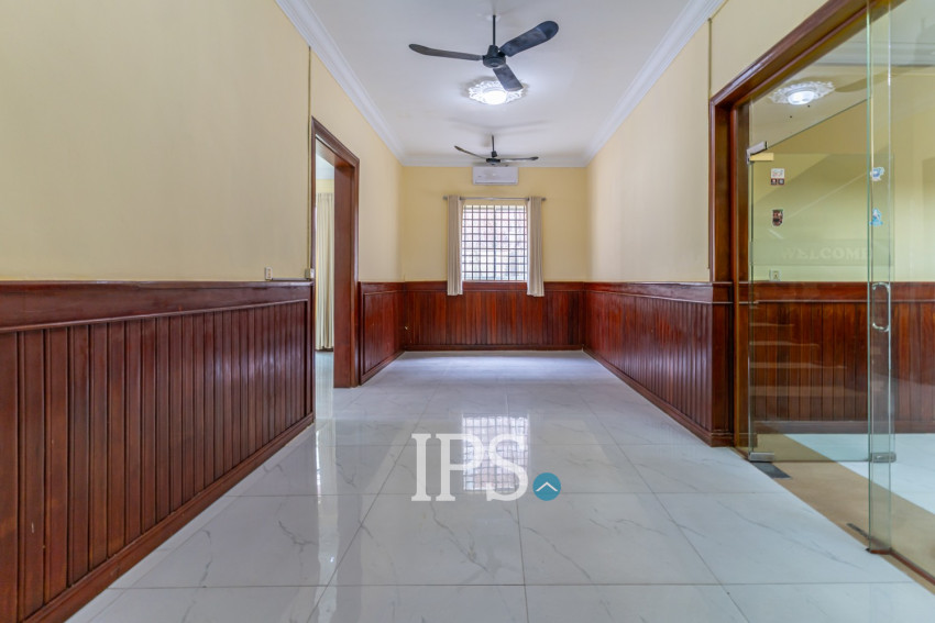 10 Bedroom Commercial Villa For Rent- Daun Penh, Phnom Penh