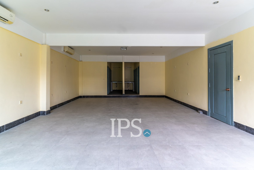 10 Bedroom Commercial Villa For Rent- Daun Penh, Phnom Penh