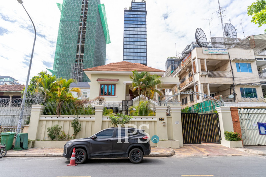 10 Bedroom Commercial Villa For Rent- Daun Penh, Phnom Penh