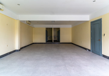 10 Bedroom Commercial Villa For Rent- Daun Penh, Phnom Penh thumbnail