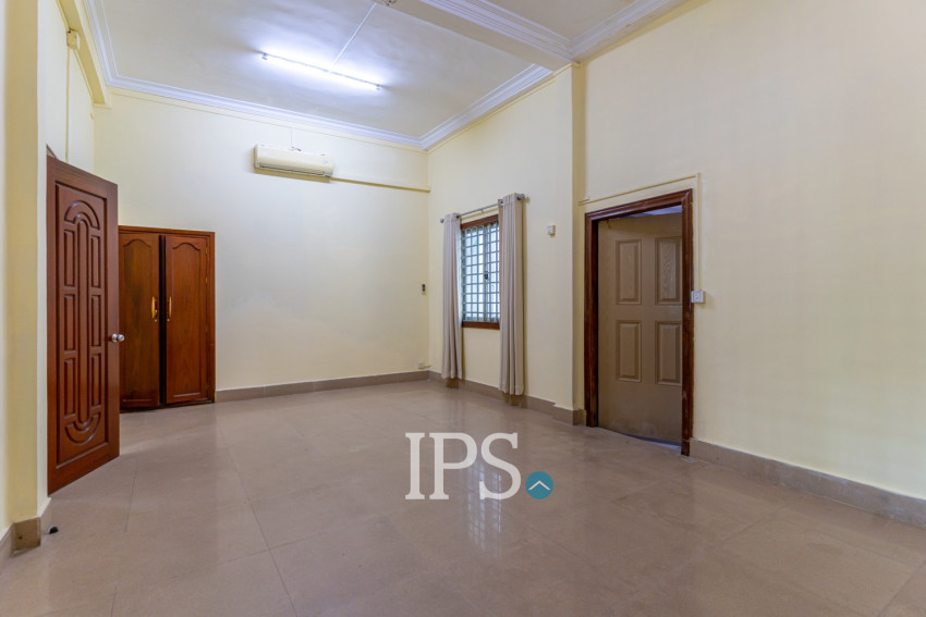 10 Bedroom Commercial Villa For Rent- Daun Penh, Phnom Penh