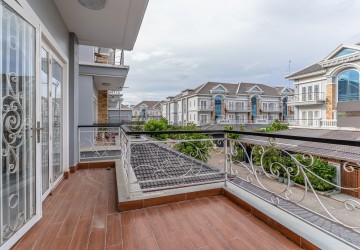 4 Bedroom Twin Villa  For Rent - Chrang Chamres 1, Russey Keo, Phnom Penh thumbnail