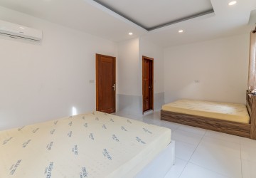 4 Bedroom Twin Villa  For Rent - Chrang Chamres 1, Russey Keo, Phnom Penh thumbnail