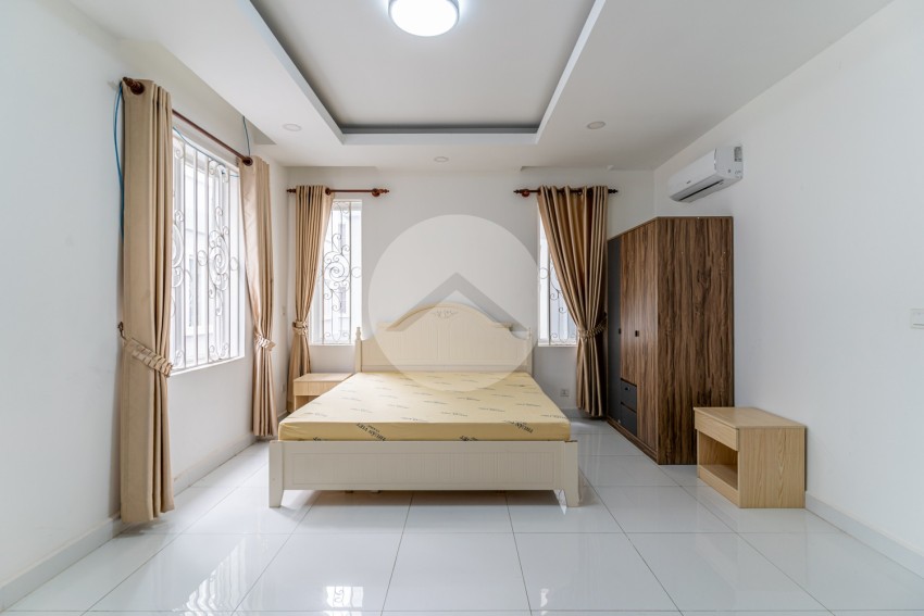 4 Bedroom Twin Villa  For Rent - Chrang Chamres 1, Russey Keo, Phnom Penh