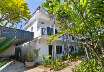 11 Bedroom Boutique Hotel For Sale - Svay Dangkum, Siem Reap thumbnail