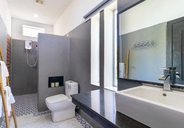 11 Bedroom Boutique Hotel For Sale - Svay Dangkum, Siem Reap thumbnail