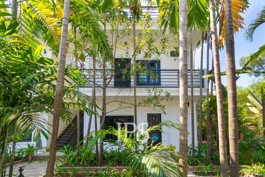 11 Bedroom Boutique Hotel For Sale - Svay Dangkum, Siem Reap