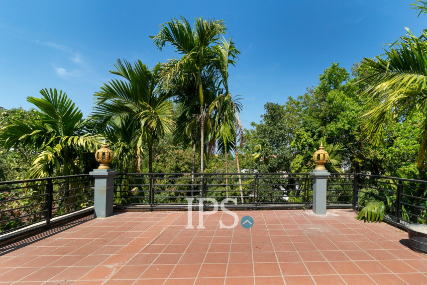 11 Bedroom Boutique Hotel For Sale - Svay Dangkum, Siem Reap