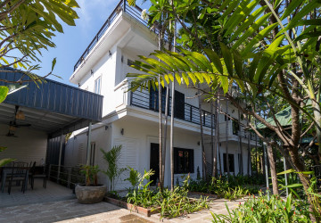 11 Bedroom Boutique Hotel For Sale - Svay Dangkum, Siem Reap thumbnail