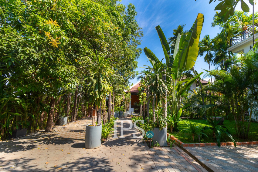 11 Bedroom Boutique Hotel For Sale - Svay Dangkum, Siem Reap