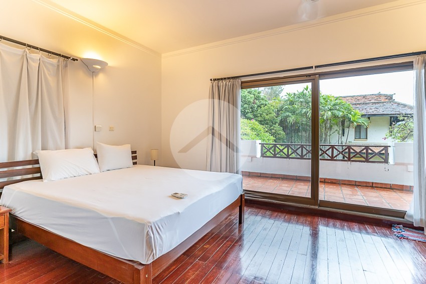 3 Bedroom Serviced Townhouse For Rent - Tonle Bassac, Phnom Penh