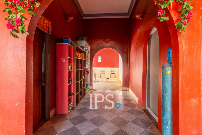 5 Bedroom Shophouse For Rent - Sala Kamreuk, Siem Reap