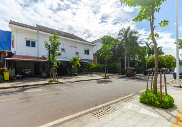 5 Bedroom Shophouse For Rent - Sala Kamreuk, Siem Reap thumbnail
