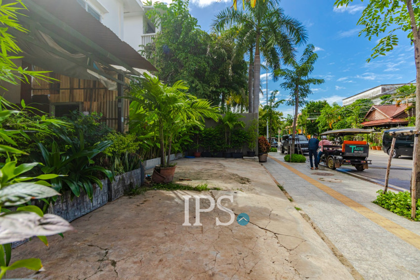 5 Bedroom Shophouse For Rent - Sala Kamreuk, Siem Reap