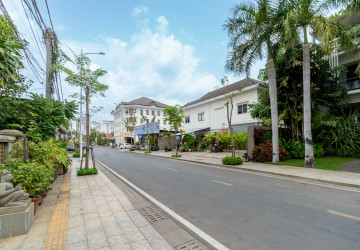 5 Bedroom Office - Shophouse For Rent -Wat Bo, Siem Reap thumbnail