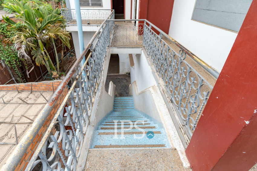 5 Bedroom Office - Shophouse For Rent -Wat Bo, Siem Reap