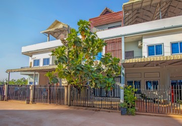 3 Bedroom House For Sale - Svay Dangkum, Siem Reap thumbnail