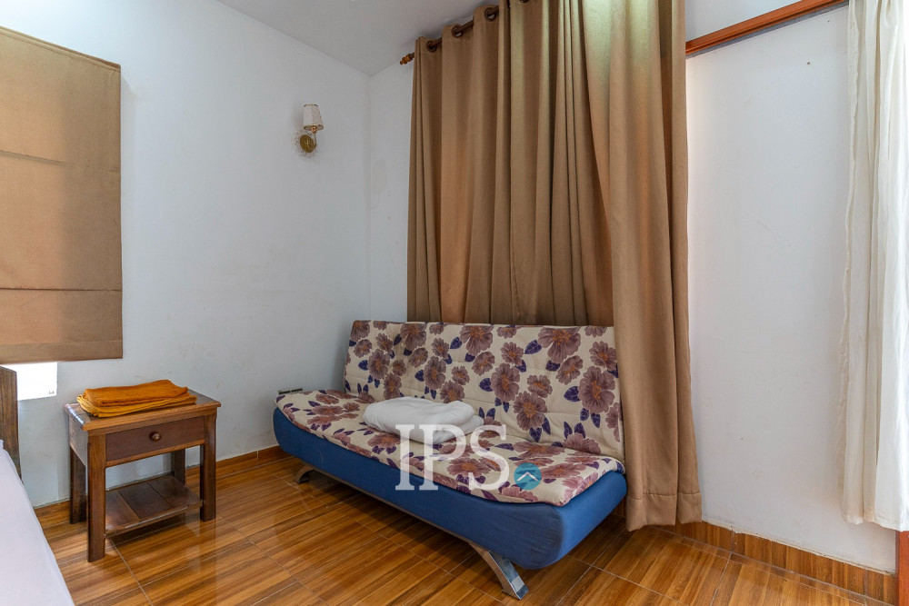 8 Bedroom Compound-House For Rent - Svay Dangkum, Siem Reap - Image 5