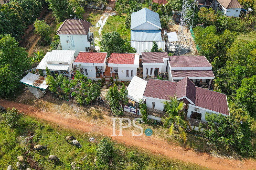 8 Bedroom Compound-House For Rent - Svay Dangkum, Siem Reap - Image 27