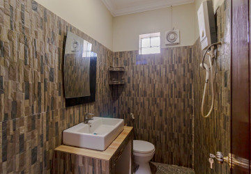5 Bedroom Villa For Rent - Svay Dangkum, Siem Reap thumbnail