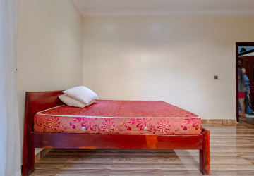 5 Bedroom Villa For Rent - Svay Dangkum, Siem Reap thumbnail