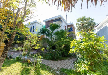 5 Bedroom Villa For Rent - Svay Dangkum, Siem Reap thumbnail