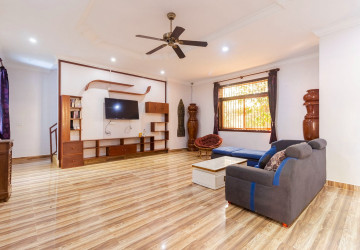 6 Bedroom Villa For Rent - Svay Dangkum, Siem Reap thumbnail