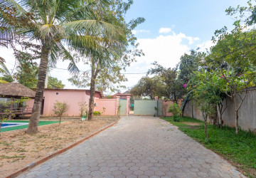 6 Bedroom Villa For Rent - Svay Dangkum, Siem Reap thumbnail