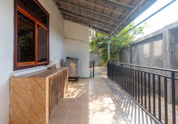6 Bedroom Villa For Rent - Svay Dangkum, Siem Reap thumbnail