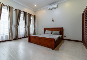 3 Bedroom Villa For Rent - Svay Dangkum, Siem Reap thumbnail