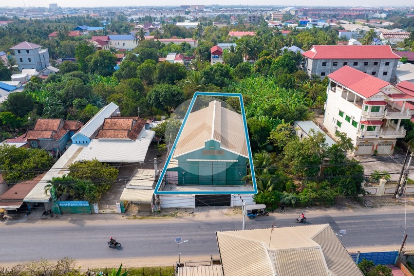 865 Sqm Land with 300 Sqm Warehouse For Sale - Takhmao, Kandal