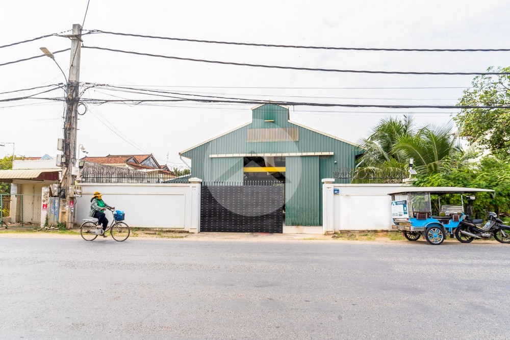 865 Sqm Land with 300 Sqm Warehouse For Sale - Takhmao, Kandal 865 Sqm Land with 300 Sqm Warehouse For Sale - Takhmao, Kandal